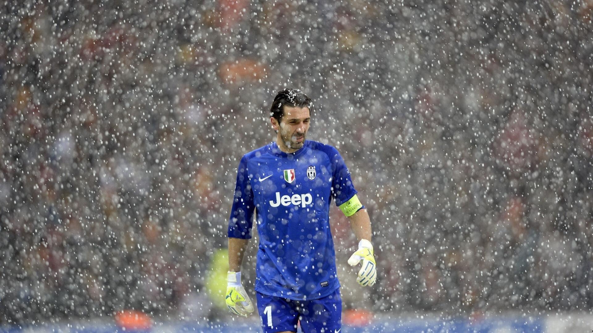 爱游戏体育：中国短道速滑队世锦赛摘金 展现团队协作与战术智慧